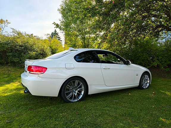 BMW 335i 7 of 13