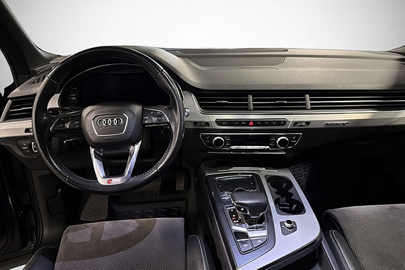 Audi Q7 19 of 30