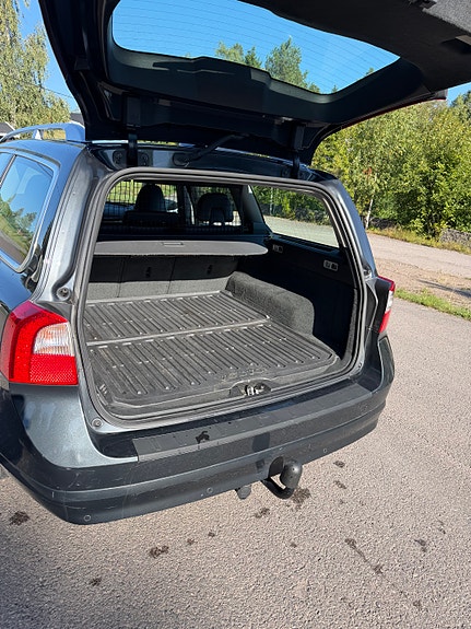 Volvo V70 18 of 30