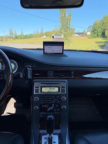 Volvo V70 7 of 30