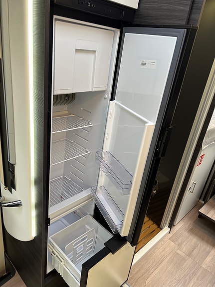 Benimar Mileo 263, B førerkort, 160 hk.  Automat 9 trinn 27 of 30