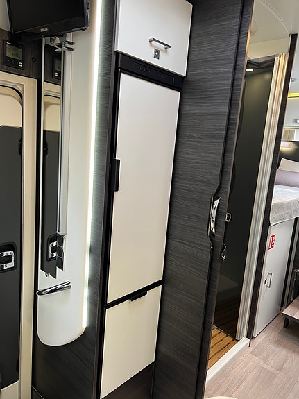 Benimar Mileo 263, B førerkort, 160 hk.  Automat 9 trinn 26 of 30