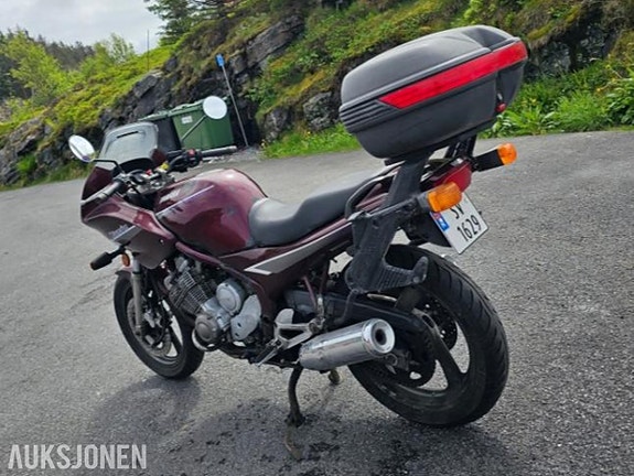 Yamaha XJ 600 Diversion 2 of 24