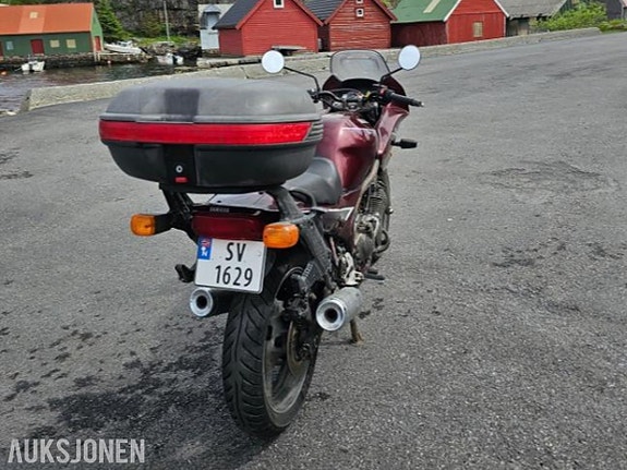 Yamaha XJ 600 Diversion 4 of 24
