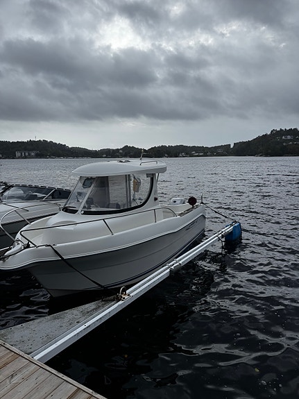 Quicksilver 630 Pilothouse 2 of 10
