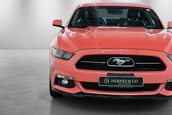 Ford Mustang 5 of 30