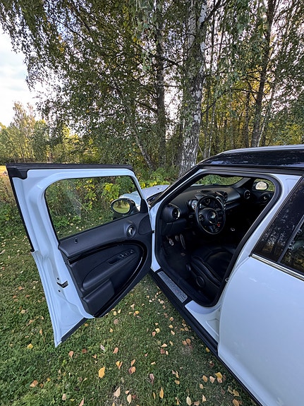 MINI Countryman Cooper SD 13 of 22