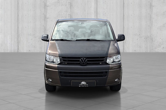 Volkswagen Caravelle 2 of 20