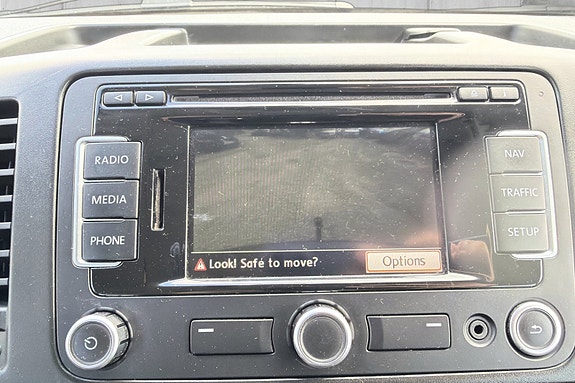Volkswagen Caravelle 14 of 20
