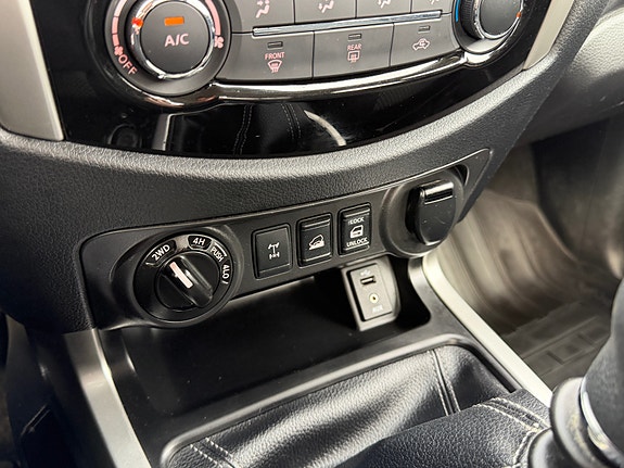 Nissan Navara 12 of 16