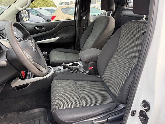 Nissan Navara 8 of 16