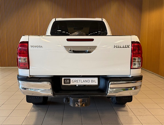 Toyota HiLux 5 of 21