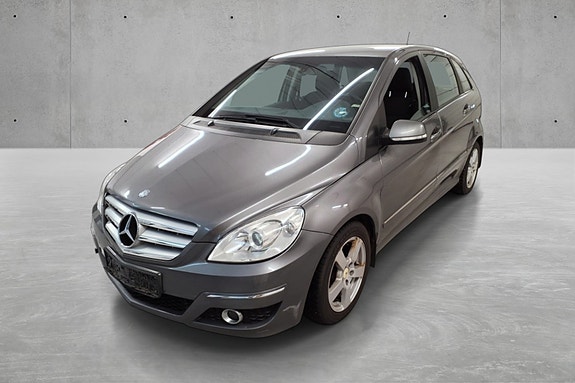 Mercedes-Benz 180 7 of 14