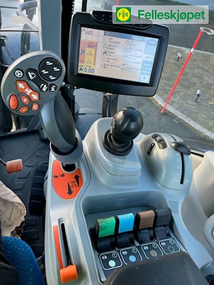 New Holland T7.185 12 of 17