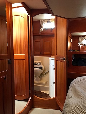 Flott velholdt dekksalong yacht 22 of 30