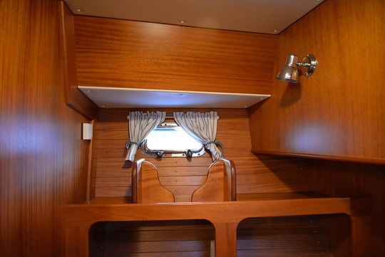 Flott velholdt dekksalong yacht 29 of 30