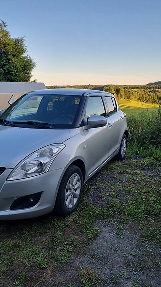 Suzuki Swift 2 of 30