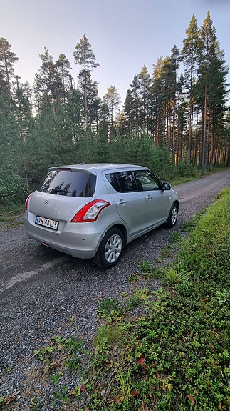 Suzuki Swift 13 of 30