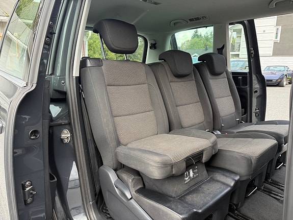 Volkswagen Sharan 25 of 27