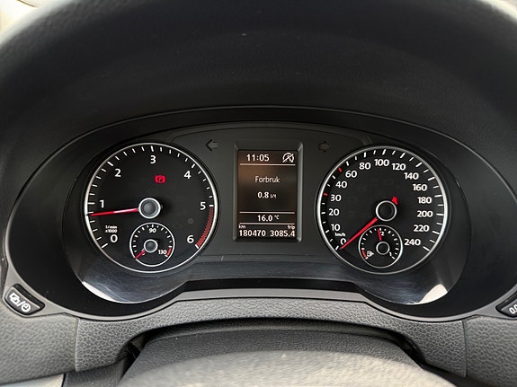 Volkswagen Sharan 16 of 27