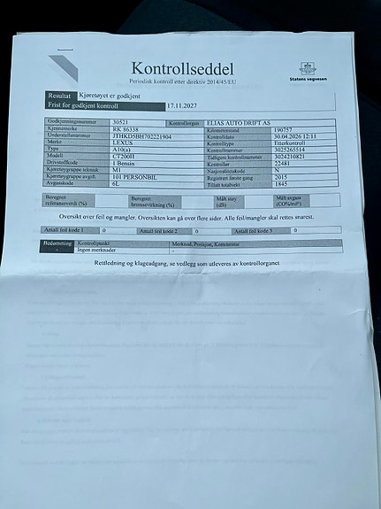 Lexus CT200h 27 of 30