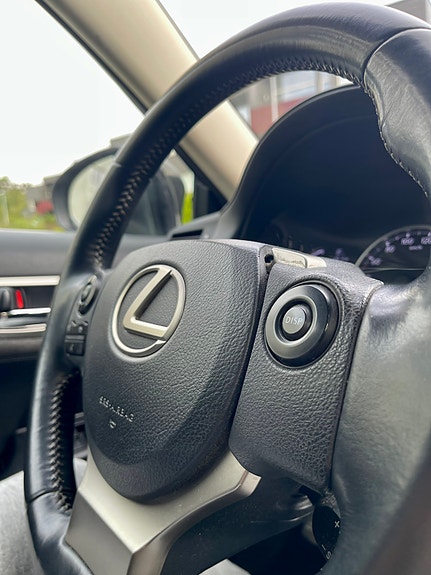Lexus CT200h 21 of 30