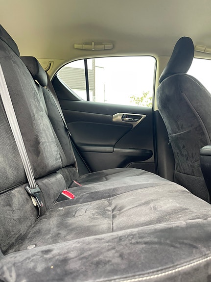 Lexus CT200h 19 of 30