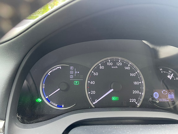 Lexus CT200h 22 of 30