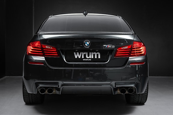 BMW M5 17 of 30