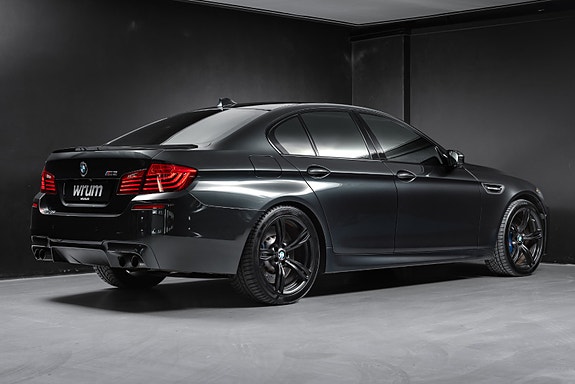 BMW M5 12 of 30