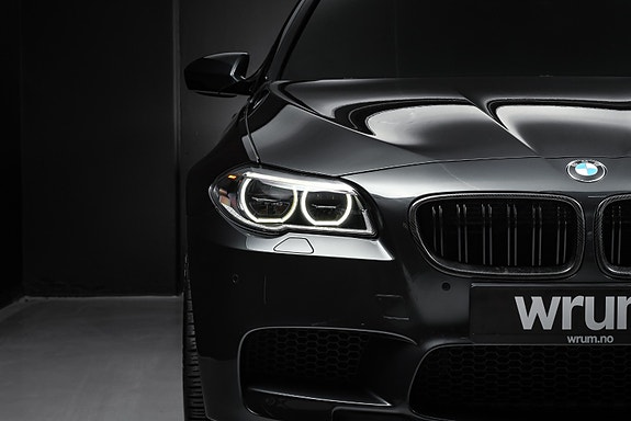 BMW M5 8 of 30