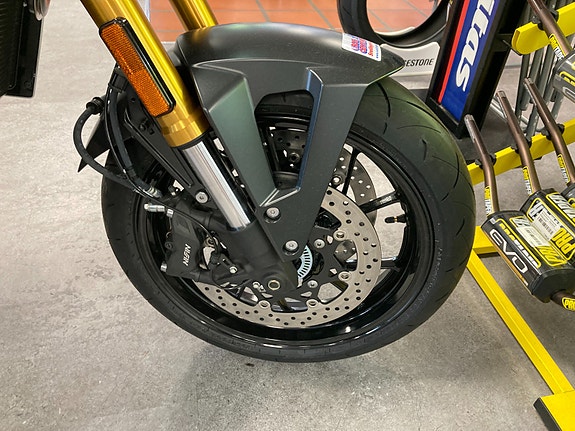 Suzuki GSX-8T Spar 15 000kr på utstillingsmodell 7 of 30