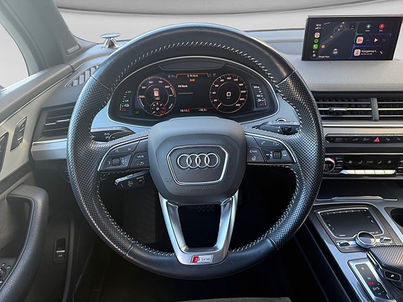 Audi Q7 12 of 23