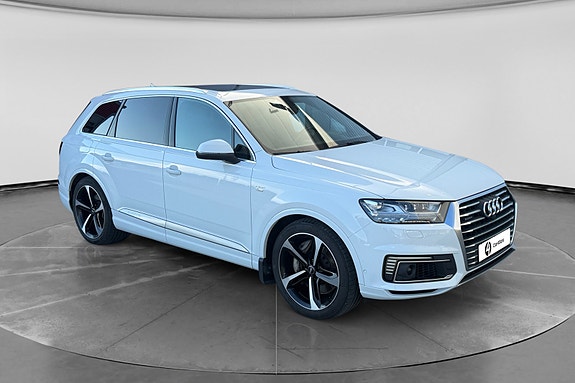 Audi Q7 6 of 23