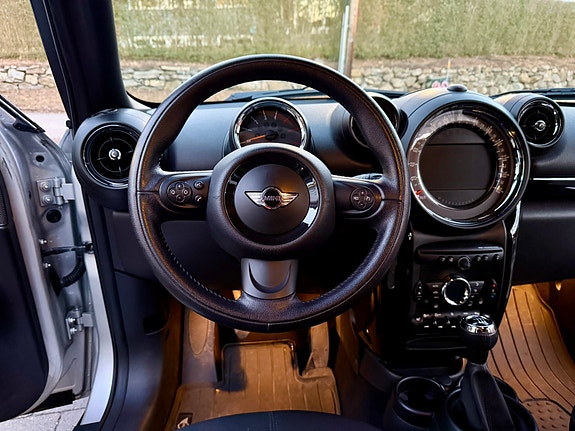 MINI Countryman Cooper D 26 of 30