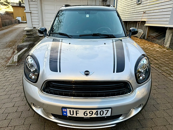 MINI Countryman Cooper D 9 of 30