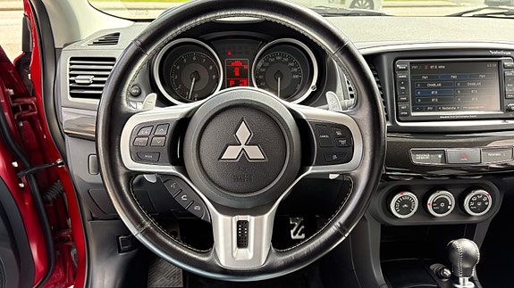 Mitsubishi Lancer 19 of 30
