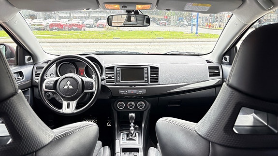 Mitsubishi Lancer 18 of 30