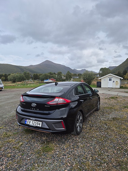 Hyundai IONIQ 3 of 17