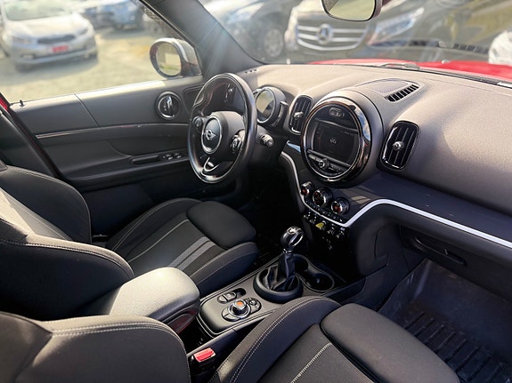 MINI Countryman Cooper SE 28 of 29