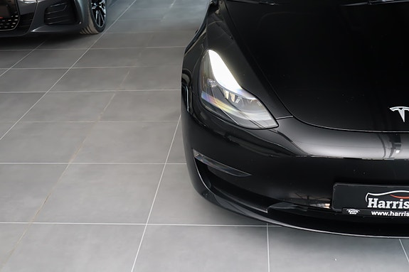 Tesla Model 3 3 of 30