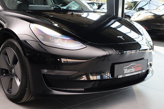 Tesla Model 3 2 of 30