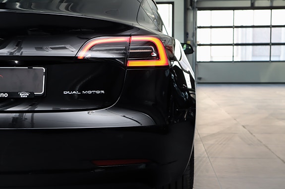 Tesla Model 3 10 of 30