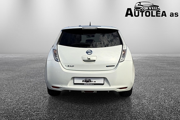Nissan Leaf 5 of 26