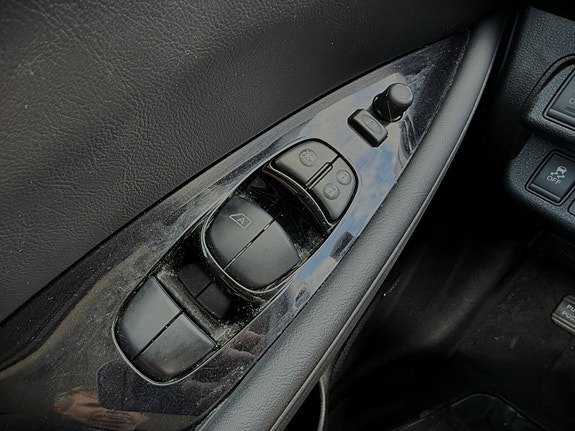 Nissan Leaf 19 of 26