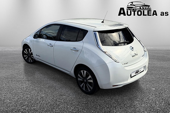 Nissan Leaf 25 of 26