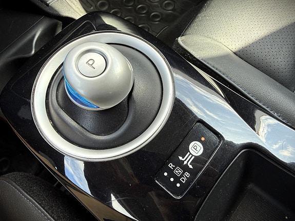 Nissan Leaf 16 of 26