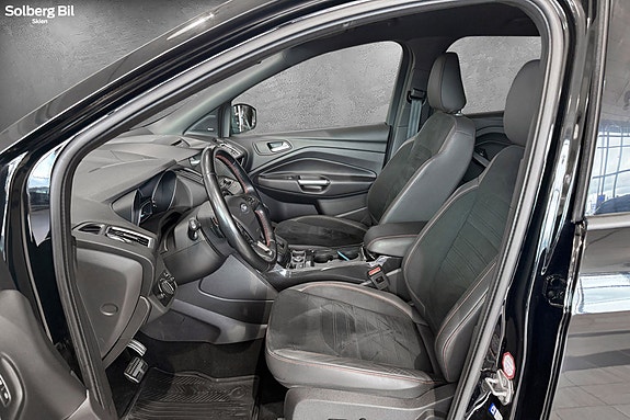 Ford Kuga 16 of 30