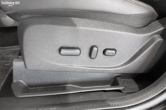 Ford Kuga 18 of 30