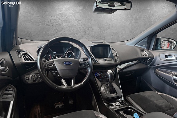 Ford Kuga 14 of 30